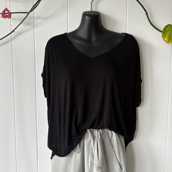 7 For All Mankind Black Short Sleeve Boxy Tee Size XS - Picture 1 of 4